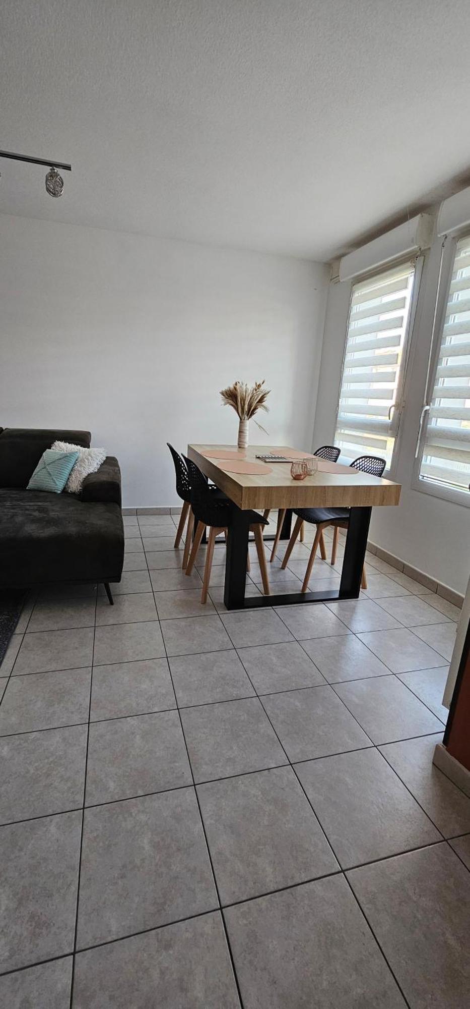 Ferienwohnung Le Cocon De Soie Superbe T3 A Vaulx En Velin Exterior foto